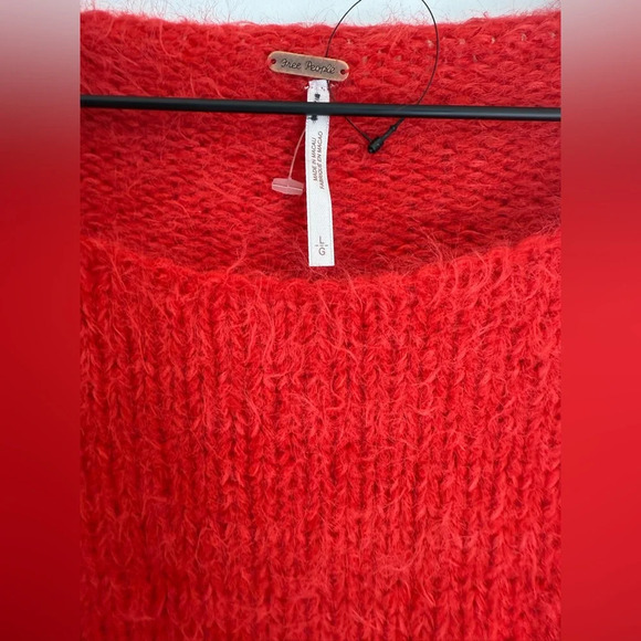NWOT Free People Flurry Sweater in Red Size L - Picture 4 of 9